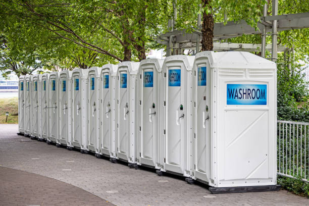 Best Portable restroom trailer rental  in Pleasure Point, CA